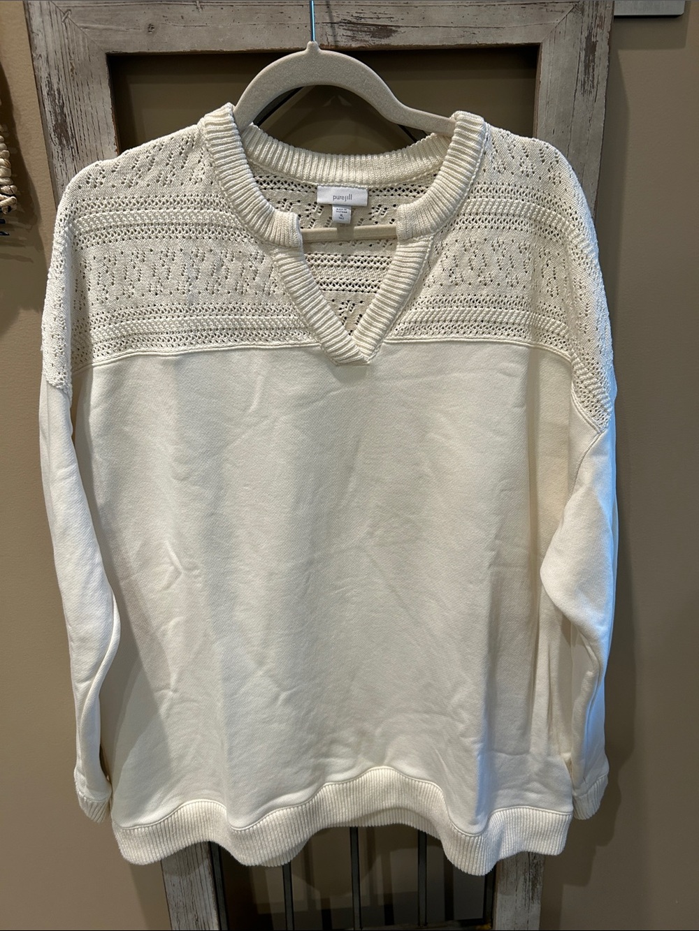 J. Jill Cream V-Neck Knit Pullover Sweater
